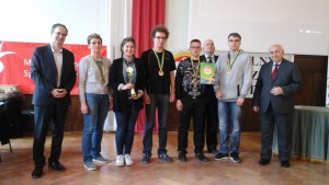 szachy LOM 1